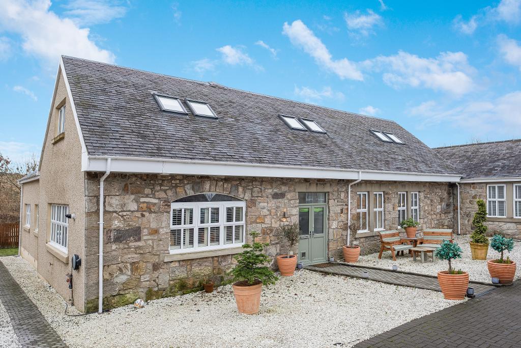 Balmore Road, Glasgow, G23 5HD 5 bed farm house for sale £495,000