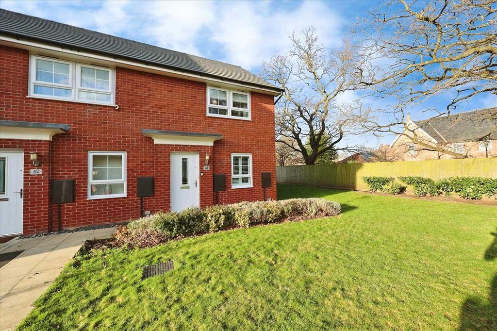 Pius Avenue, North Hykeham 2 bed end of terrace house for sale £190,000