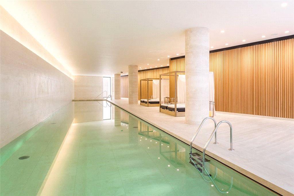 Residents Pool
