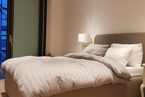 2 bedroom flat for sale, 4 Riverlight Quay, SW11 8AA