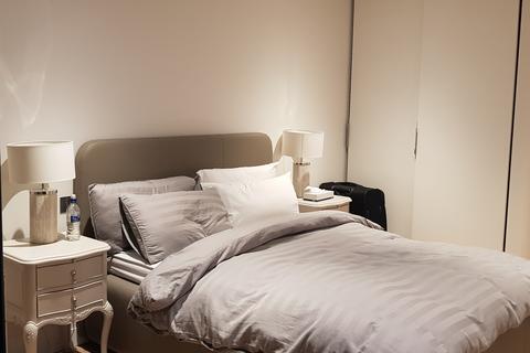 2 bedroom flat for sale, 4 Riverlight Quay, SW11 8AA