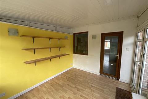 37 Houstead Road, Sheffield, S9 4BX