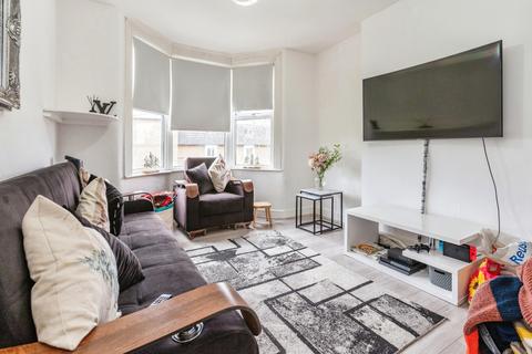 2 bedroom flat to rent, Mount Pleasant Road, Tottenham, London, N17