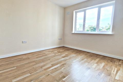 2 bedroom apartment to rent, Ives House, High Wycombe