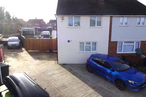3 bedroom semi-detached house for sale, Lilac Grove, Luton, Bedfordshire, LU3