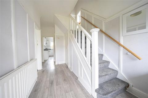 17 Moor Drive, Leeds, LS6 4BY