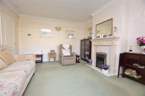 2 bedroom bungalow for sale, Owlcotes Road, Pudsey, West Yorkshire