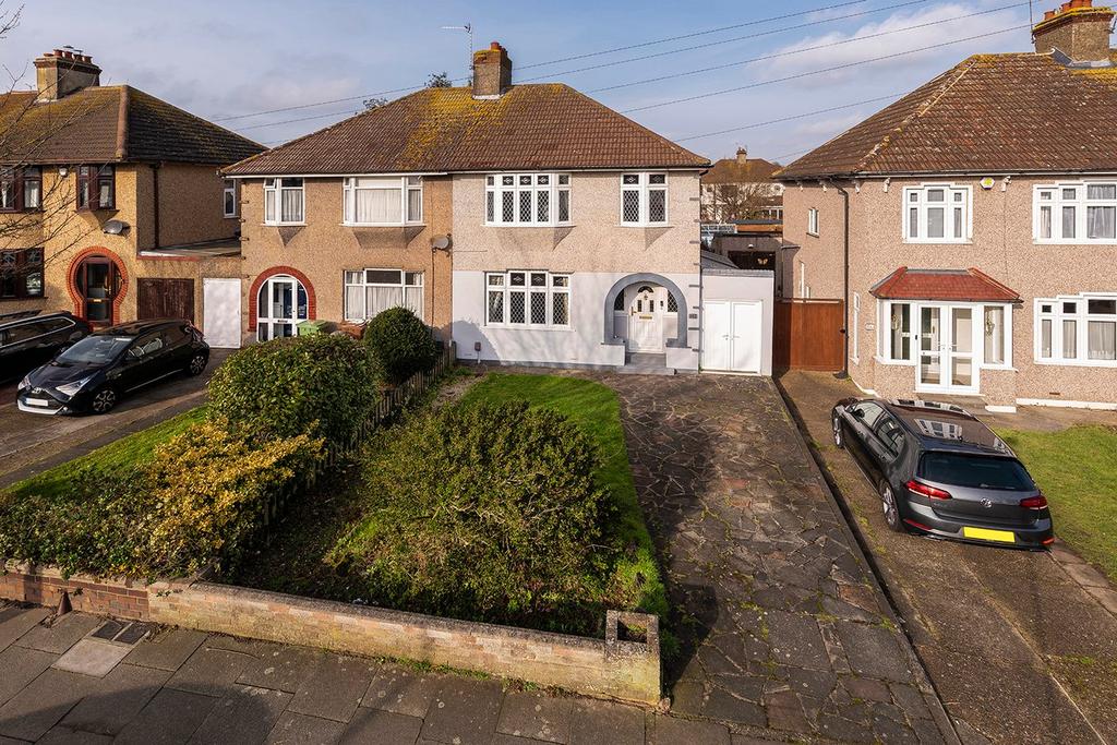 Hythe Avenue, Bexleyheath, DA7 3 bed semidetached house for sale £