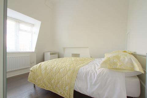 1 bedroom flat for sale, Boston Manor Road , Brentford, TW8