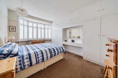 36 Derrick Road, Beckenham, BR3 3QQ