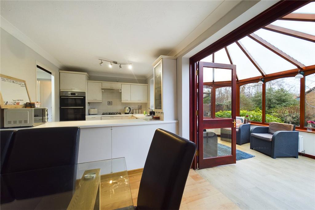 Dining/Kitchen