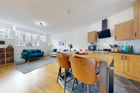 1 bedroom apartment for sale, Woodland Place, Penarth CF64
