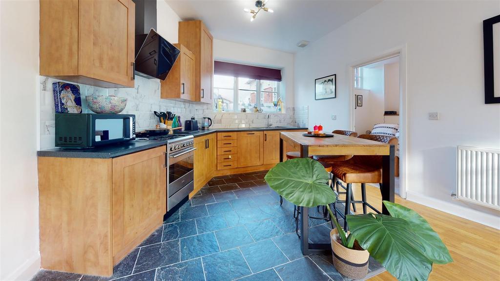 Woodland-Pl-Kitchen.jpg