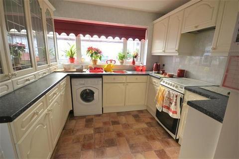 3 bedroom house for sale, Pepys Close, Tilbury RM18