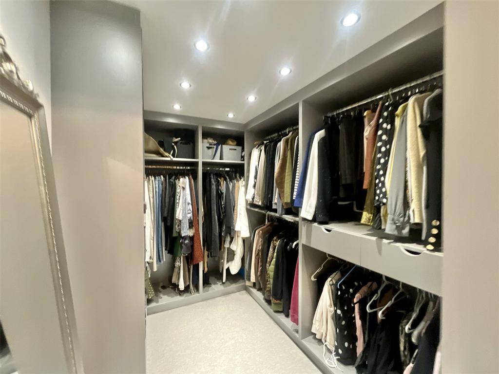 Dresssing Room