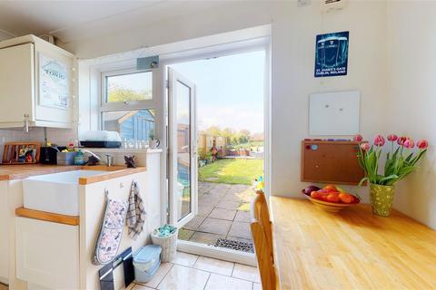 29 Brean Close, Sully, Penarth, CF64 5TS