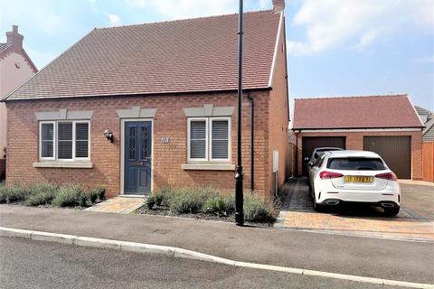 2 bedroom detached bungalow for sale, Mellor Way, New Waltham, Grimsby, N.E. Lincs, DN36 4GW