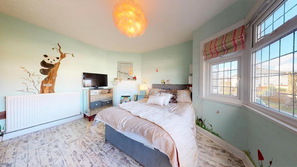 Bedroom 3 (2).jpg