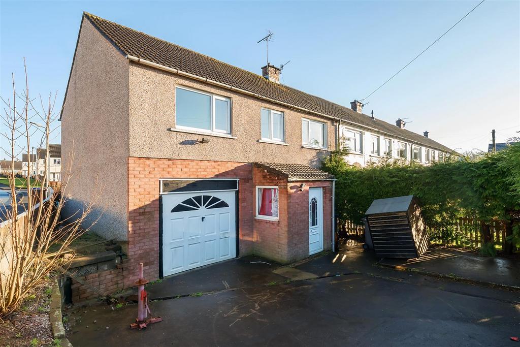 Sea View Place, Cleator Moor CA25 4 bed end of terrace house for sale