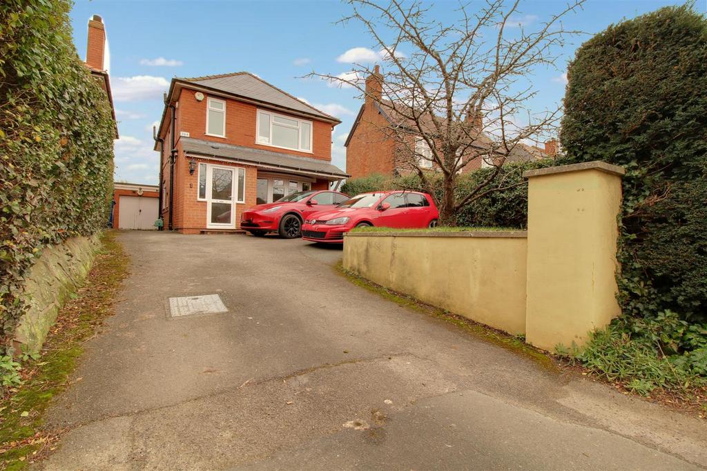 Longford Lane, Gloucester 3 bed detached house for sale £420,000