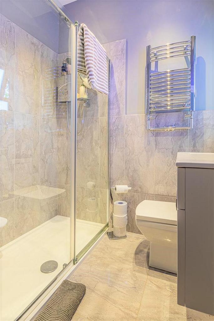 En Suite Shower Room