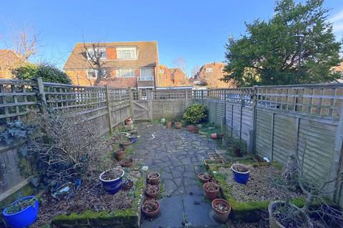 3 bedroom end of terrace house for sale, Grassington Road, Eastbourne