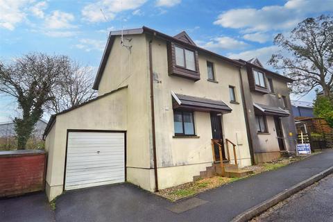 2 bedroom semi-detached house for sale, Queens Court, Narberth