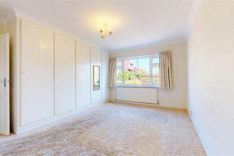 2 bedroom apartment for sale - Ditchling Court, Penarth CF64