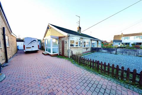 3 bedroom semi-detached bungalow for sale - Port Avenue, Hull