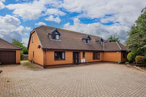 5 bedroom detached house for sale, Burnham Avenue, Sully Penarth CF64