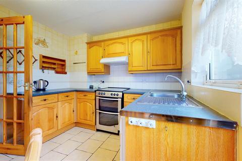 69 Arlington Road, Sully, Penarth, CF64 5TR