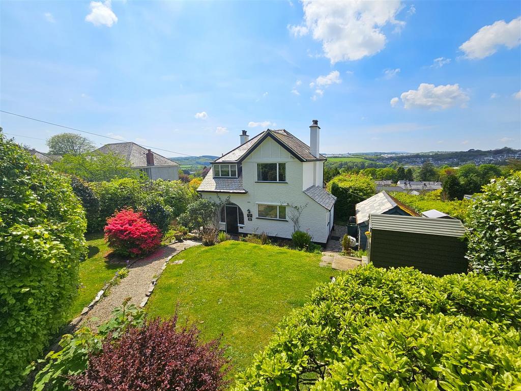 Whitchurch Road, Tavistock 3 bed detached house for sale £485,000