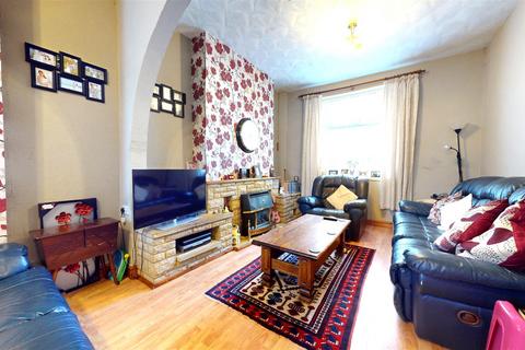 3 bedroom terraced house for sale, Charlotte Street, Penarth CF64