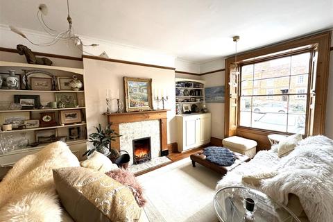 2 bedroom maisonette for sale - 33 Castle Street, Farnham