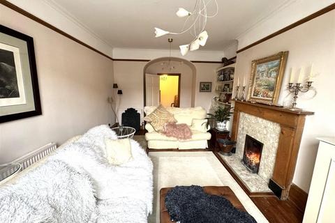 2 bedroom maisonette for sale - 33 Castle Street, Farnham
