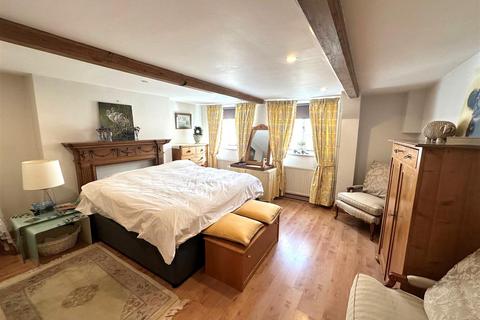 2 bedroom maisonette for sale, 33 Castle Street, Farnham