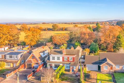 30 Burnham Road, Hullbridge, Hockley, SS5 6BQ