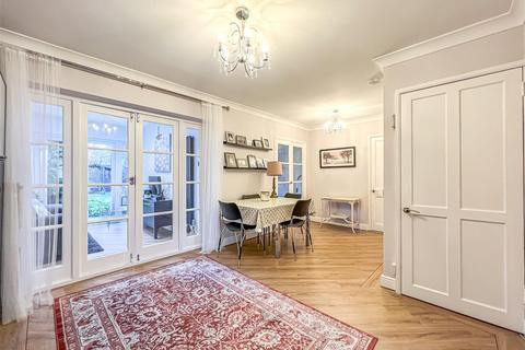 30 Burnham Road, Hullbridge, Hockley, SS5 6BQ