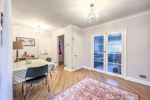 30 Burnham Road, Hullbridge, Hockley, SS5 6BQ