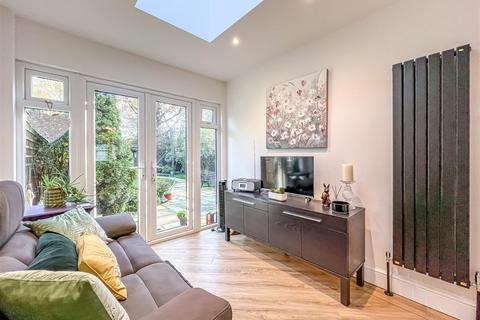 30 Burnham Road, Hullbridge, Hockley, SS5 6BQ