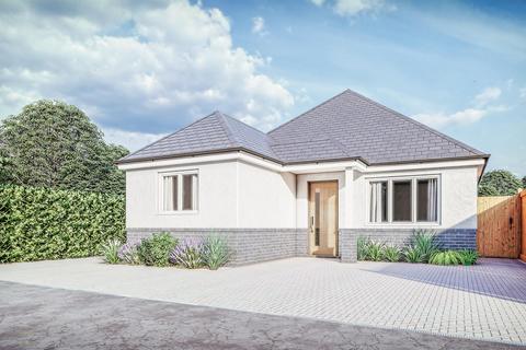 2 bedroom detached bungalow for sale, Rawreth Lane, Rayleigh SS6
