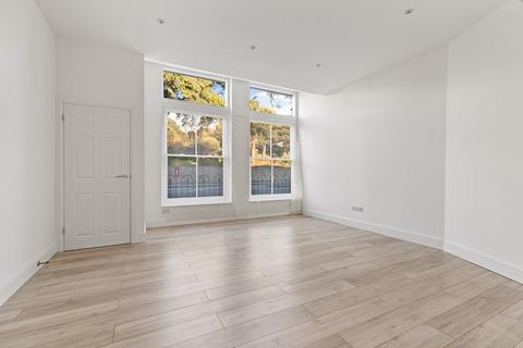 2 bedroom apartment to rent - Sandgate High Street, Folkestone, Folkestone, CT20