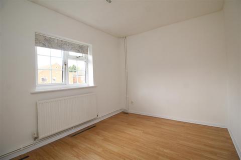 2 bedroom end of terrace house for sale, Eaglesthorpe, Peterborough