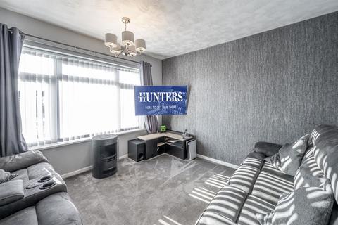 17 Ashley Close, Kingswinford, DY6 9SX
