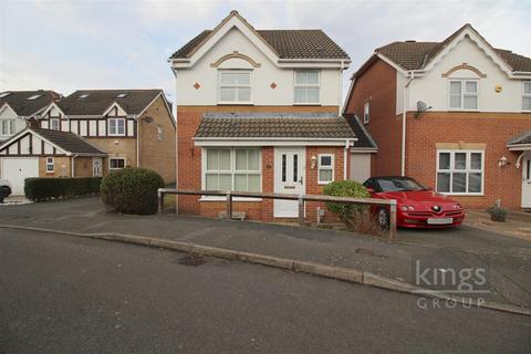 29 Challinor, Church Langley, Harlow, CM17 9XA