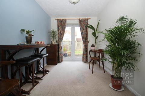 29 Challinor, Church Langley, Harlow, CM17 9XA