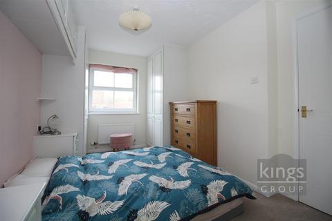 29 Challinor, Church Langley, Harlow, CM17 9XA