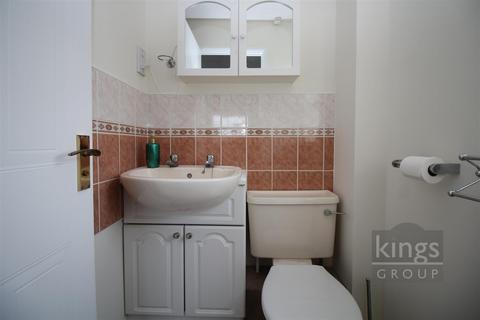 29 Challinor, Church Langley, Harlow, CM17 9XA