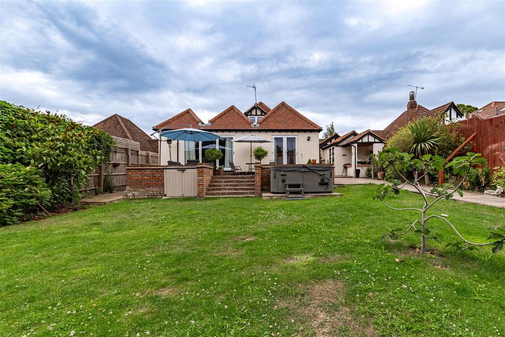 42 Forest Drive (30).jpg