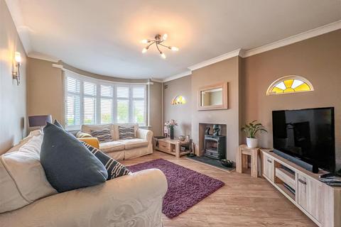 5 Cornhill Avenue, Hockley, SS5 5BY
